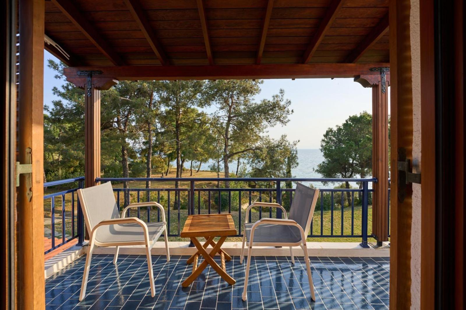 Summerday Villa Private Beach Nea Iraklia Dış mekan fotoğraf