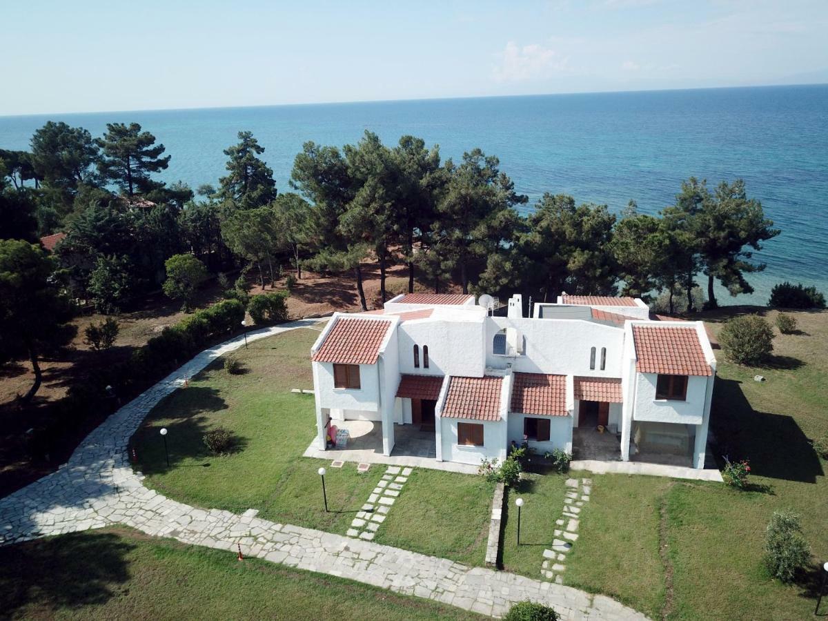 Summerday Villa Private Beach Nea Iraklia Dış mekan fotoğraf