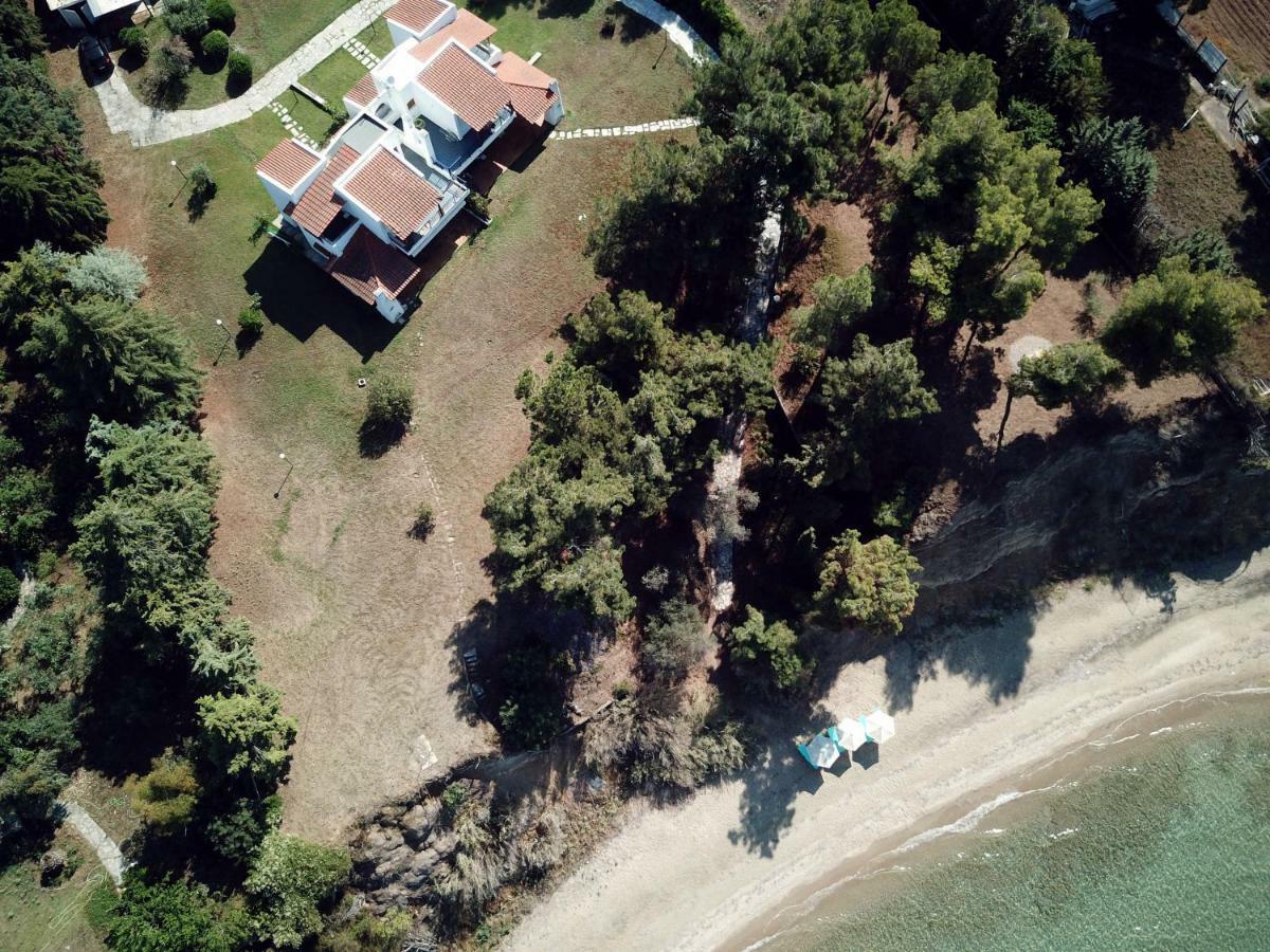 Summerday Villa Private Beach Nea Iraklia Dış mekan fotoğraf