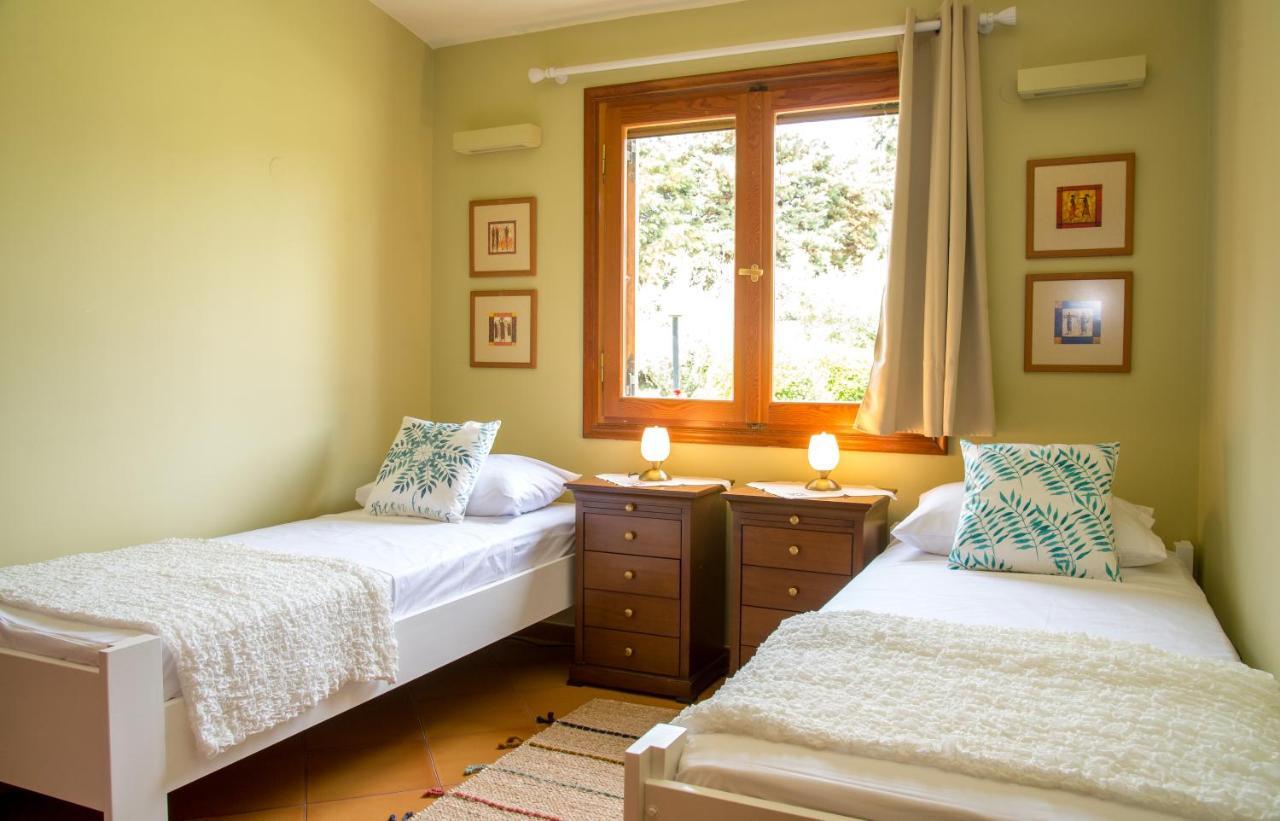 Summerday Villa Private Beach Nea Iraklia Dış mekan fotoğraf