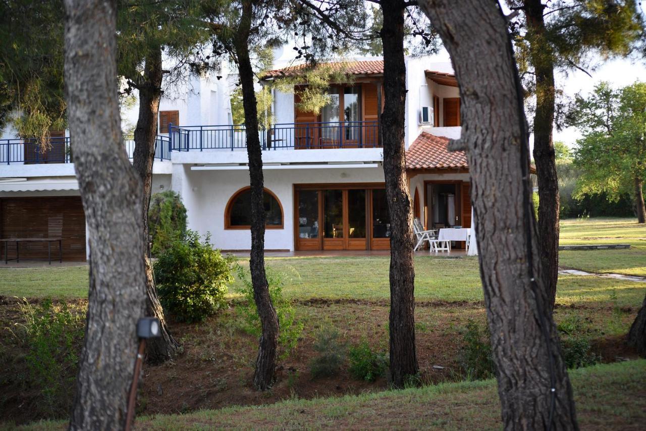 Summerday Villa Private Beach Nea Iraklia Dış mekan fotoğraf